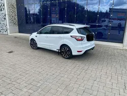 Weiß Gebraucht 2017 Ford Kuga ST-Line SUV | 15.000 € (Fairer Preis)