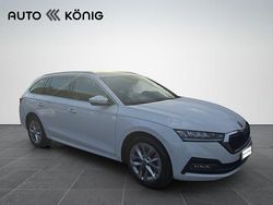 Weiß Gebraucht 2022 Skoda Octavia Style Kombi | 22.990 € (Guter Preis)