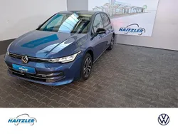 Blau Neu 2025 VW Golf VIII Goal Limousine | 36.480 € (Teuer)