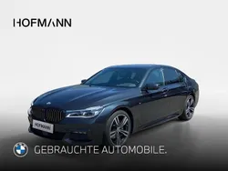 Singapur grau metallic Gebraucht 2017 BMW 740 M Sport Limousine | 41.332 € (Etwas zu teuer)
