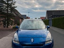 Blau Gebraucht 2025 Renault Grand Scénic Van / Kleinbus | 3.600 €