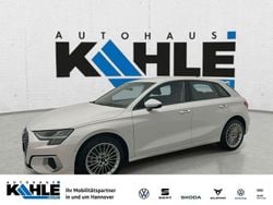Weiß Gebraucht 2022 Audi A3 Sportback Advanced Limousine | 17.990 € (Fairer Preis)