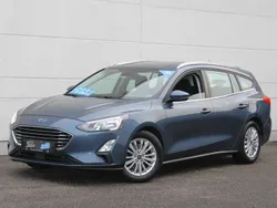 Chromablau metallic (metallic) Gebraucht 2019 Ford Focus Titanium Kombi | 20.955 € (Teuer)