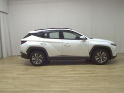 Weiss Gebraucht 2022 Hyundai Tucson Select SUV | 21.980 € (Superpreis)