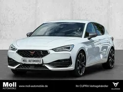 Blanco nevada/nevada white Gebraucht 2024 Cupra Leon VZ Limousine | 36.480 € (Fairer Preis)