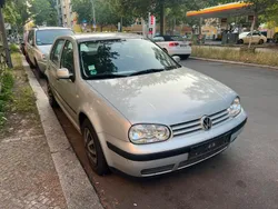 Grau Gebraucht 2000 VW Golf IV Kombi | 1.500 € (Guter Preis)