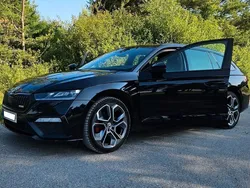 Schwarz Gebraucht 2021 Skoda Octavia RS Kombi | 21.245 € (Guter Preis)