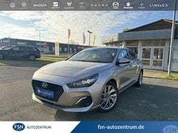 Beige Gebraucht 2018 Hyundai i30 Limousine | 11.890 € (Guter Preis)