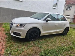 Weiß Gebraucht 2015 Audi A1 Sportback Kleinwagen | 8.350 € (Fairer Preis)