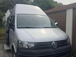 Grau Gebraucht 2015 VW T5 Van | 29.990 €