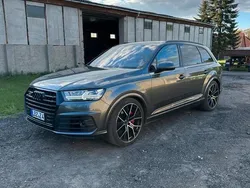 Grau Gebraucht 2017 Audi SQ7 SUV | 33.500 € (Guter Preis)