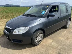 Grau Gebraucht 2009 Skoda Roomster Kombi | 3.500 € (Fairer Preis)