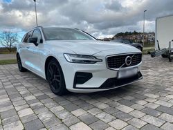 Weiß Gebraucht 2020 Volvo V60 R-Design Kombi | 18.490 € (Etwas zu teuer)