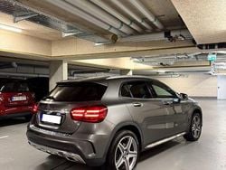 Grau Gebraucht 2018 Mercedes GLA220 AMG SUV | 22.400 € (Guter Preis)