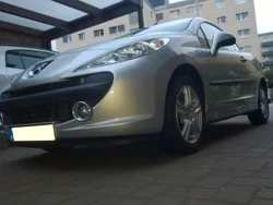 Silber Gebraucht 2007 Peugeot 207 CC Cabrio | 2.499 € (Guter Preis)