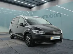 Schwarz Gebraucht 2024 VW Touran Move Van / Kleinbus | 34.250 € (Guter Preis)