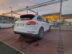 Weiß Gebraucht 2015 Porsche Cayenne SUV | 29.000 € (Fairer Preis)