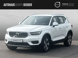 Crystal weiß perleffekt Gebraucht 2022 Volvo XC40 Inscription SUV | 32.450 € (Guter Preis)