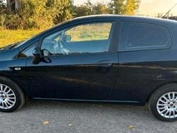Schwarz Gebraucht 2009 Fiat Punto Kleinwagen | 1.600 € (Fairer Preis)