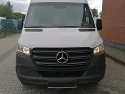 Weiß Gebraucht 2021 Mercedes Sprinter Van | 19.370 €