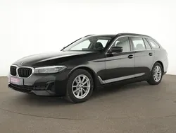 Black sapphire Gebraucht 2020 BMW 520 Kombi | 23.885 € (Guter Preis)