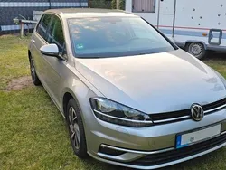 Silber Gebraucht 2017 VW Golf VII Sound Limousine | 10.950 € (Guter Preis)