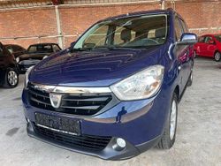 Blau Gebraucht 2014 Dacia Lodgy Celebration Van / Kleinbus | 7.199 € (Fairer Preis)