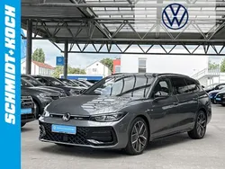 Grau Gebraucht 2024 VW Passat R-line Kombi | 44.950 €