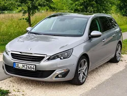 Silber Gebraucht 2014 Peugeot 308 Allure Kombi | 6.500 € (Teuer)