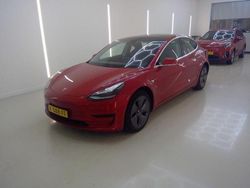 Rot Gebraucht 2020 Tesla Model 3 Standard Range Limousine | 19.900 € (Guter Preis)