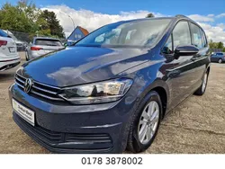 Grau Gebraucht 2022 VW Touran Comfortline Van / Kleinbus | 18.300 € (Superpreis)