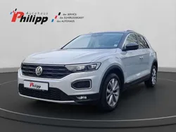 White silver metallic (metallic) Gebraucht 2018 VW T-Roc Style SUV | 21.490 € (Fairer Preis)