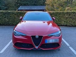 Rot Gebraucht 2017 Alfa Romeo Giulia Veloce Limousine | 27.200 €