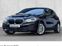 Schwarz Gebraucht 2022 BMW 118 Advantage Kleinwagen | 21.270 € (Fairer Preis)