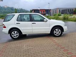 Weiß Gebraucht 2003 Mercedes ML270 SUV | 3.650 € (Etwas zu teuer)