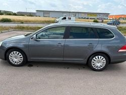 Grau Gebraucht 2009 VW Golf VI Kleinwagen | 3.950 € (Guter Preis)