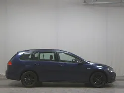 Night blue metallic Gebraucht 2015 VW Golf VII Trendline Kombi | 7.890 € (Guter Preis)
