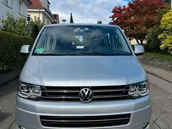 Silber Gebraucht 2013 VW Multivan R-line Van / Kleinbus | 29.999 €