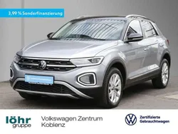 Pyritsilber metallic Gebraucht 2024 VW T-Roc Style SUV | 29.480 € (Fairer Preis)