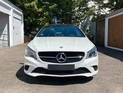 Weiß Gebraucht 2015 Mercedes CLA200 Night Coupé | 19.000 € (Fairer Preis)