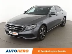 Grau Gebraucht 2020 Mercedes E200 Avantgarde Limousine | 32.330 € (Guter Preis)