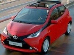 Rot Gebraucht 2021 Toyota Aygo Team Kleinwagen | 11.500 € (Fairer Preis)