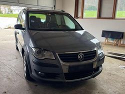 Grau Gebraucht 2008 VW Touran Cross Van / Kleinbus | 3.900 € (Guter Preis)