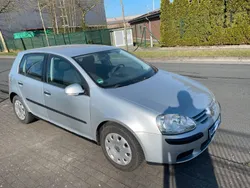 Silber Gebraucht 2004 VW Golf IV Limousine | 3.450 € (Teuer)