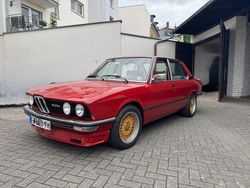 Rot Gebraucht 1979 BMW 520 Limousine | 7.999 €