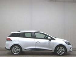Weiss Gebraucht 2019 Renault Clio IV Limousine | 7.980 € (Guter Preis)
