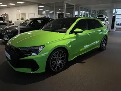 Grün (kyalamigrün) Neu 2025 Audi RS3 Sportback Basis Kleinwagen | 69.711 € (Guter Preis)