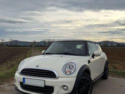 Weiß Gebraucht 2013 Mini ONE Kleinwagen | 5.490 € (Fairer Preis)