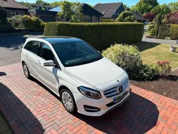 Weiß Gebraucht 2018 Mercedes B200 Style Van / Kleinbus | 19.500 € (Fairer Preis)