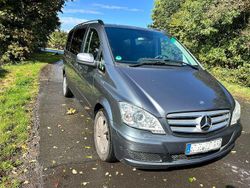 Grau Gebraucht 2012 Mercedes Viano Edition Van / Kleinbus | 21.000 € (Fairer Preis)